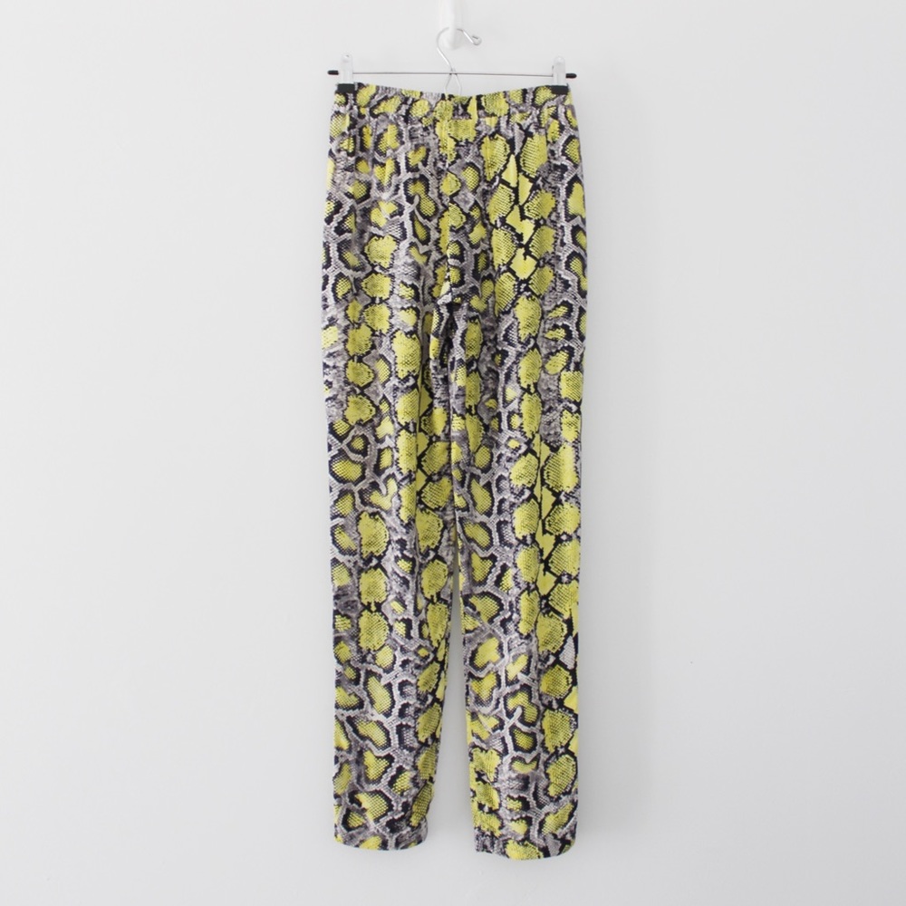 Wayf Python Printed Pleated Pants Nwot - image 5